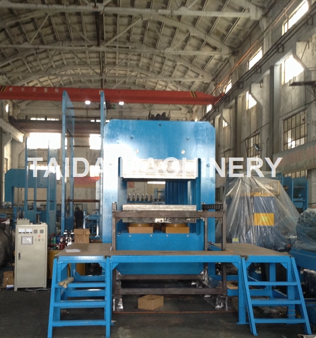 Rubber Tile Vulcanizing Press Vulcanizer Making Machine