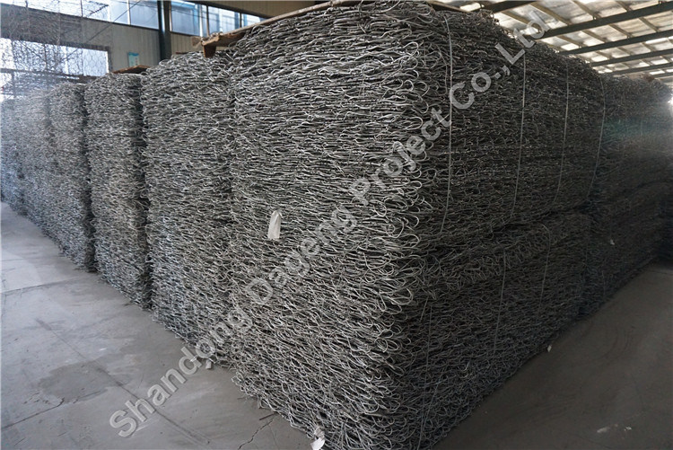 PVC Cotated Galvanized Steel Wire Woven Gabion Basket Green Color