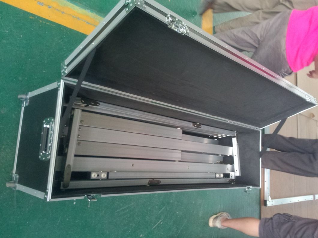 Foldable Mobile Projection Screen Da-Lite Partnership Manufacture