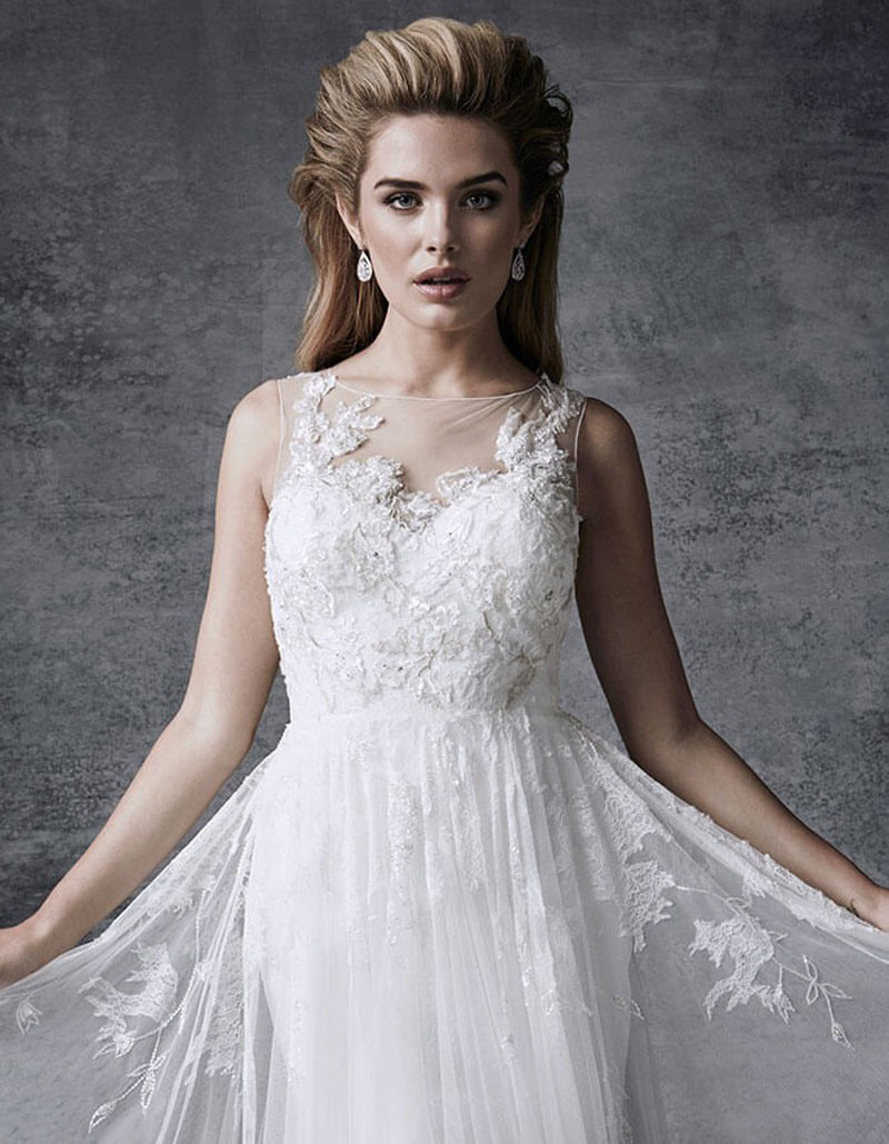 Embellished with Exquisite Beaded Lace Appliques Fairytale Wedding Dress