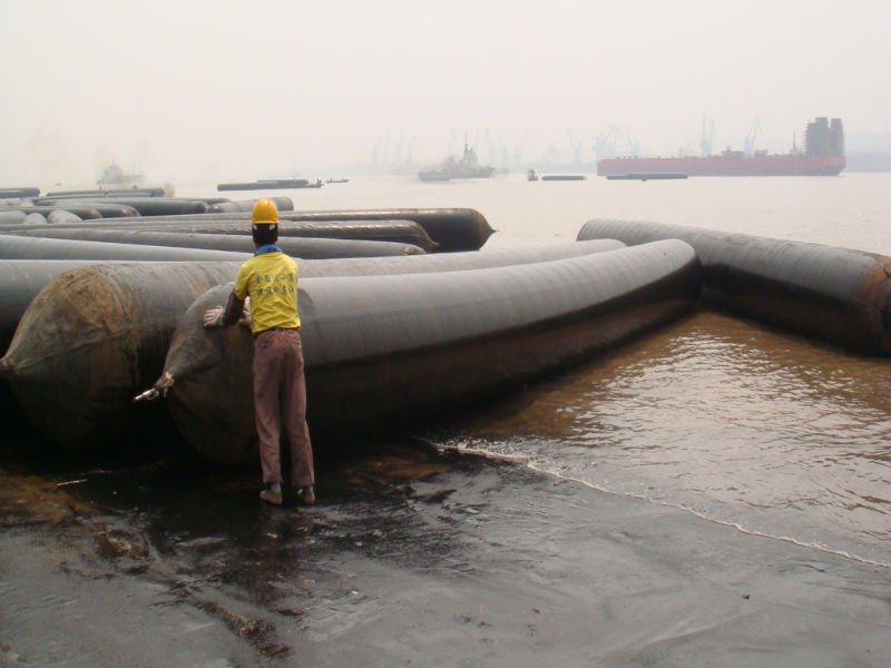 Roller Rubber Launching Airbag for Vessels Pull