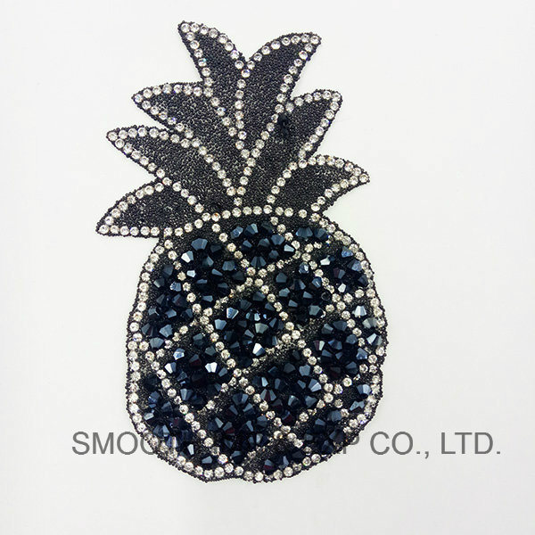 Fashion Promotion Pineapple Shape Embroidery Rhinestone Iron Patch Accessories Badge