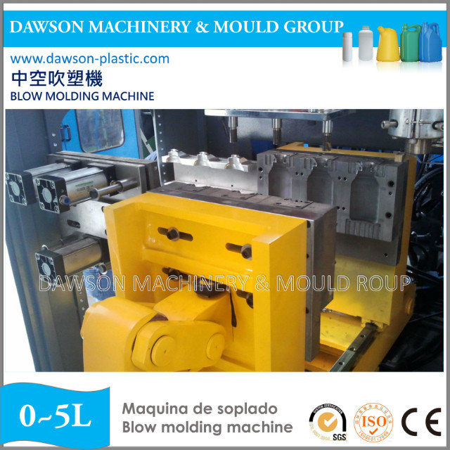 5L HDPE Bottles Automatic Blow Molding Machine with Auto Deflashing