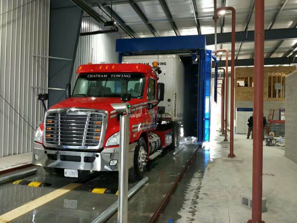 Automatic Bus and Truck Washing Machine Installed in Canada