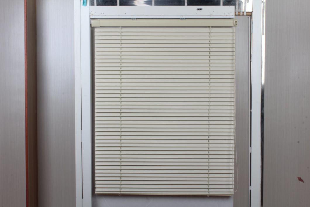 Aluminum Slat Venetian Blinds White Vertical Shutter