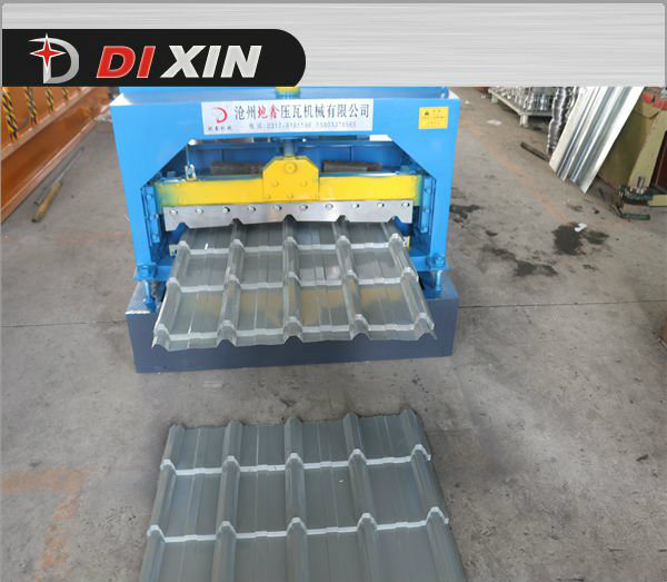 Color Steel Metal Glazed Roof Tile Roll Forming Machine