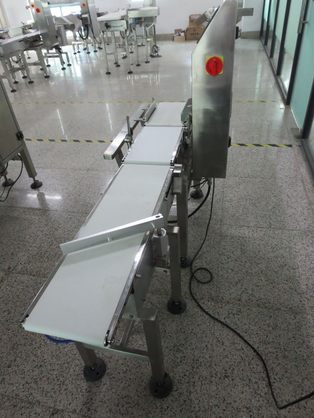 in-Motion Conveyor Checkweigher Machine for Food Processing