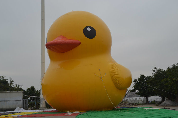 Inflatable Mascot with Duck Model Giant Rubber Duck