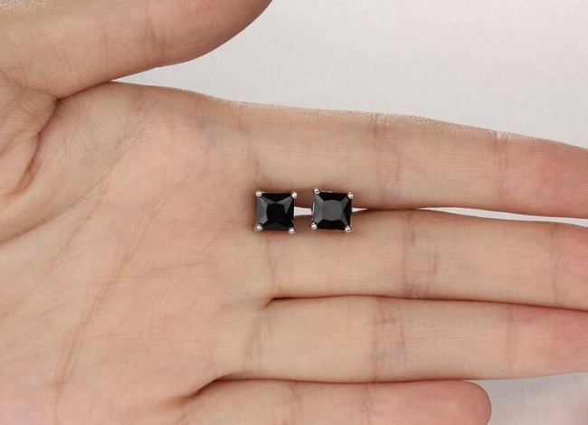 Elegant and Charming Black Silver Rhinestone Full Crystals Square Stud Earrings for Women Girls Statement Piercing Jewelry