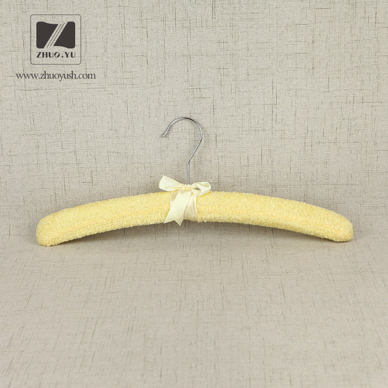 Manufacturing Pleuche Fabric Satin Padded Shirt / Cloth Hanger