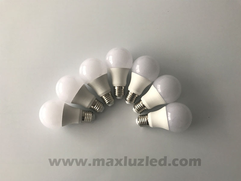 9W Dimmable LED Bulb Lighting