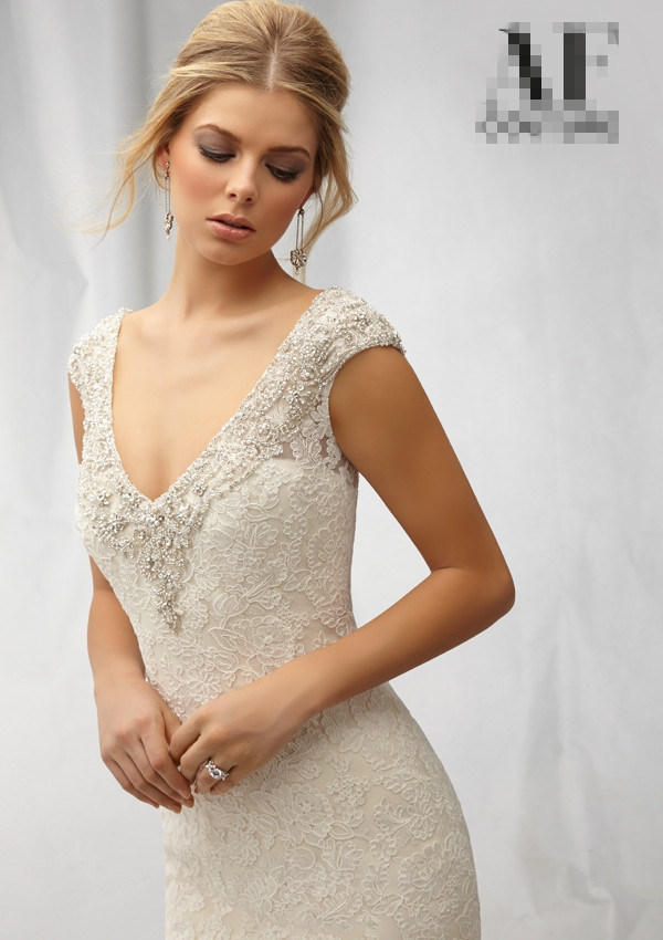 V-Neckline Lace Bridal Wedding Dresses (WMA107)