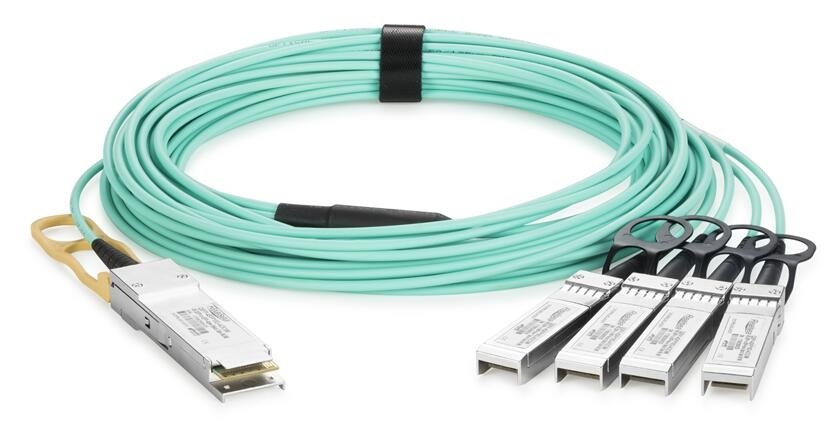 40g Qsfp+ to 4SFP+ Aoc Cable 40gbe and 10gbe Break-out Applications for Datacom Switch and Router Connections