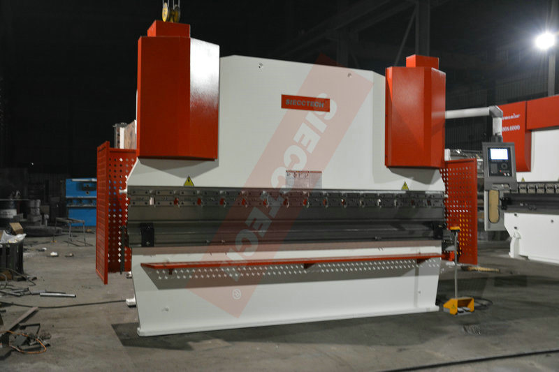 SIECC 125t Hydraulic Press Brake Machine