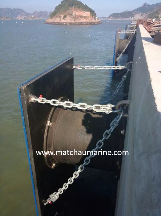 China Professional Manufacturering Super Cell Marine Rubber Fender