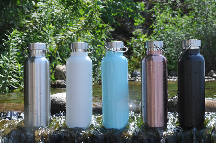 Vacuum Insulated Stainless Steel Water Bottles