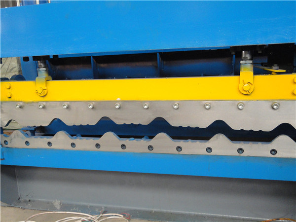 Automatic Roofing Steel Metal Floor Tile Roll Forming Machine