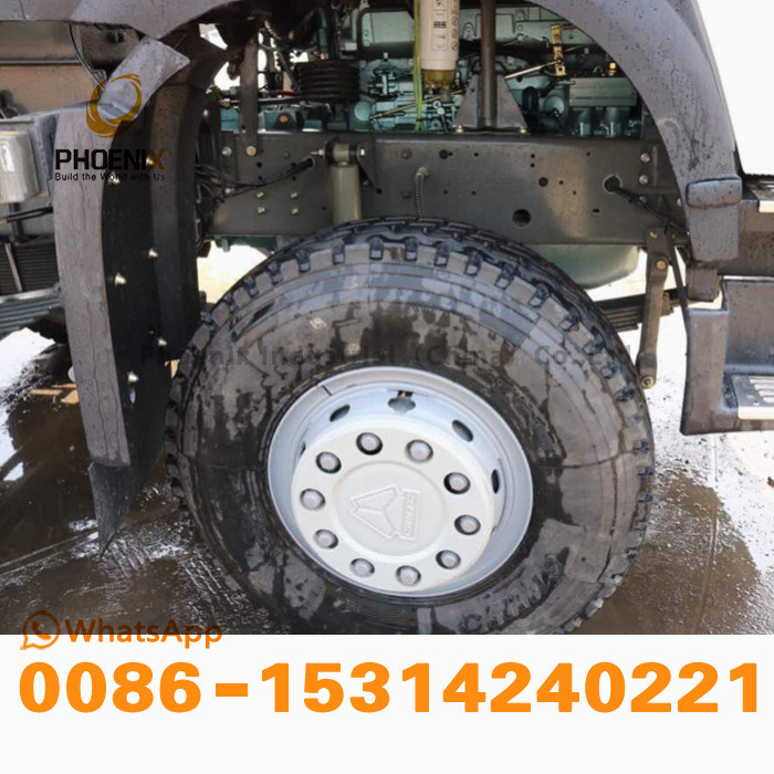 Stock Brand-New Sinotruk HOWO Dump Truck Tipper with 12 Tires with Competitive Price on Hot Sale at Africa Market