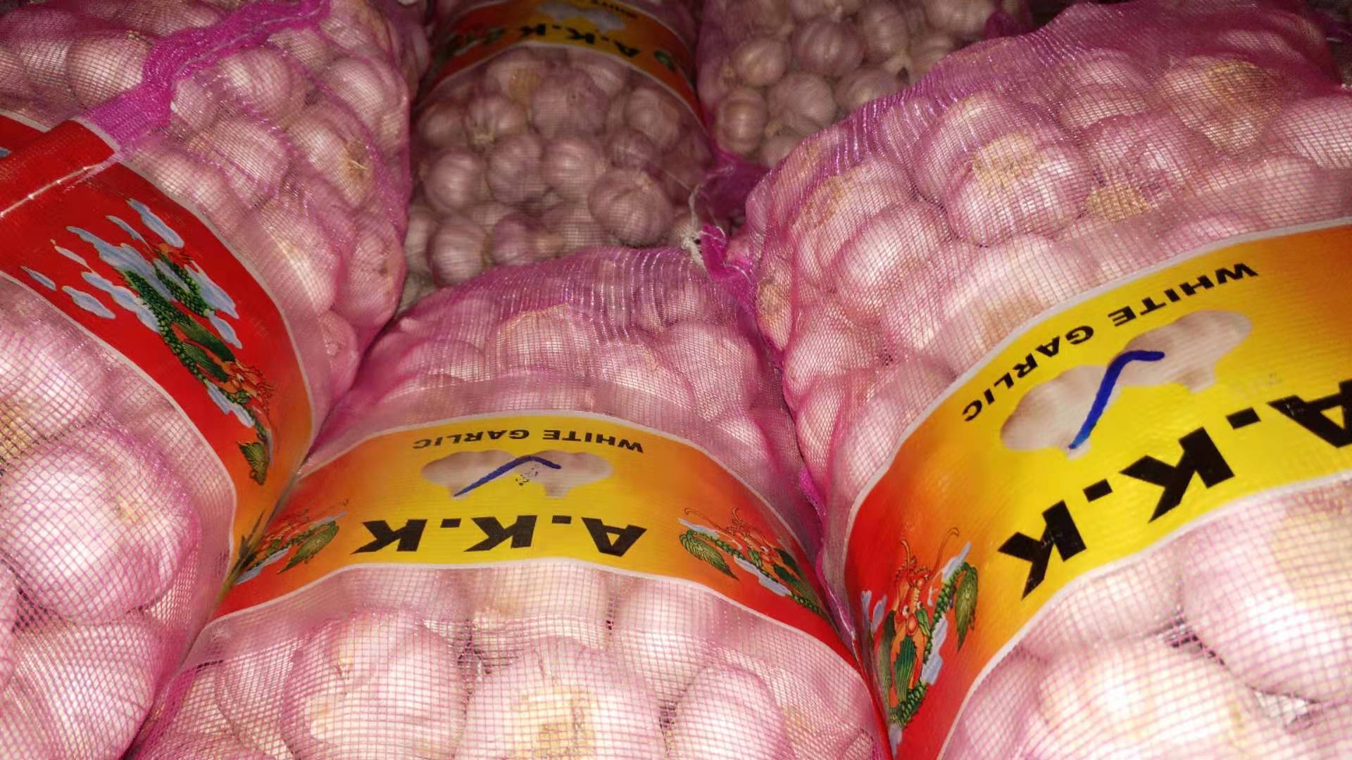 Chinese garlic Chinese garlic