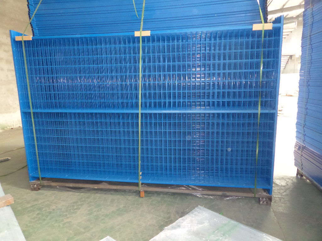 Orange PVC Coated Canada Temporary Fence