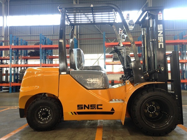 Snsc 3.5t Diesel Forklift to Salvador