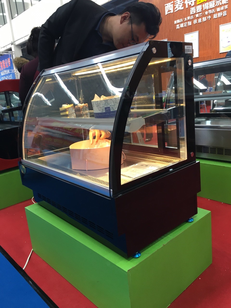 cake refrigerated display showcase cake refrigerated display showcase