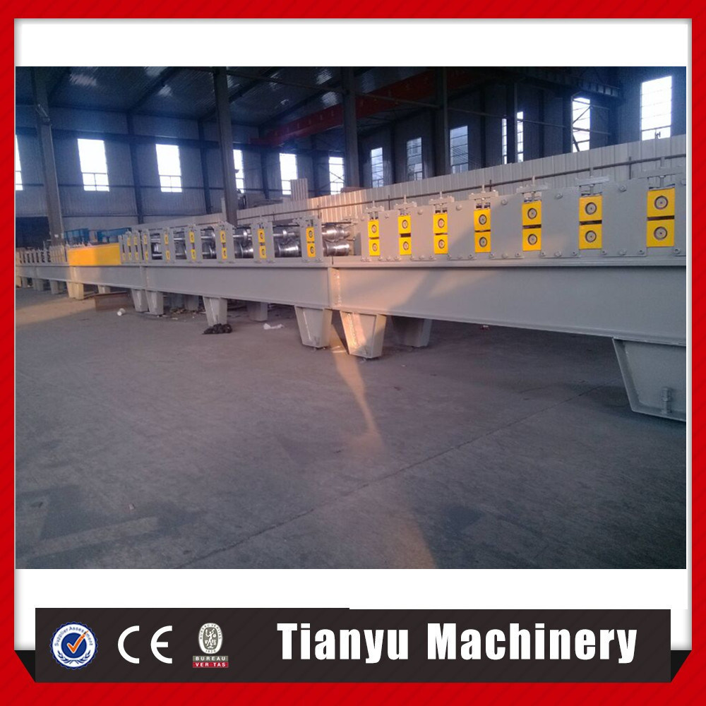 European 77 PU Foam Sandwich Shutter Door Roll Forming Machine