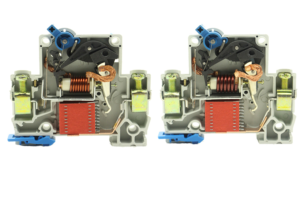 Dz47 Double Power Interlock Circuit Breaker-MCB