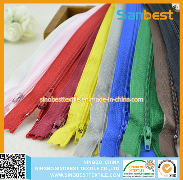 High Quality Nylon Zipper with Durable Teeth