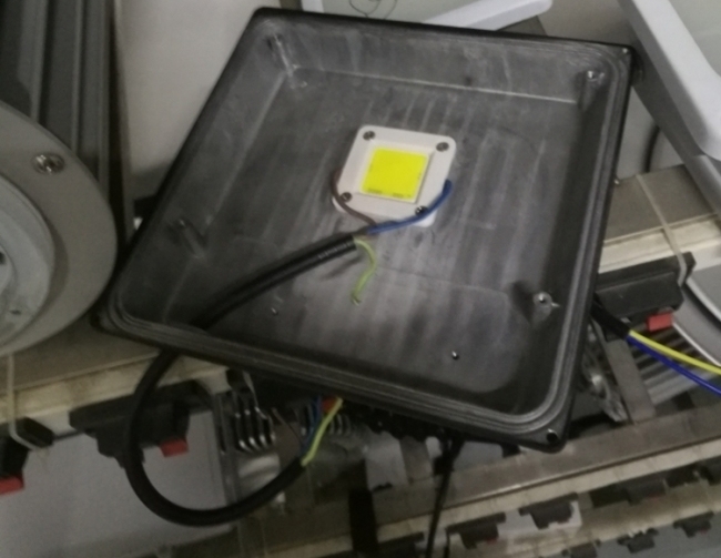 Wholesale Low Price LED Chip 50W AC COB and Dob for LED Flood Light Driverless