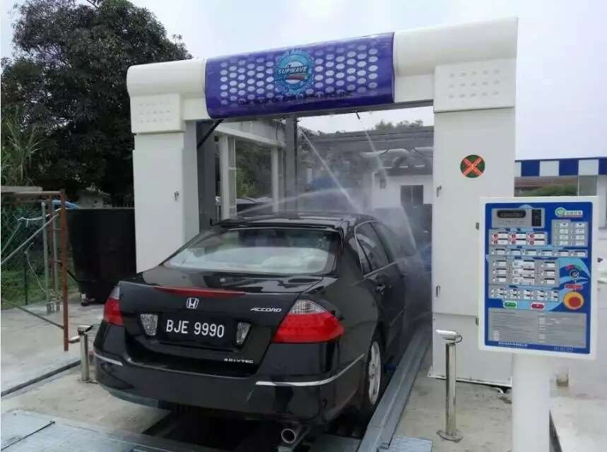 Best-Selling Tunnel Car Washer with Water-Proof Motor Drying
