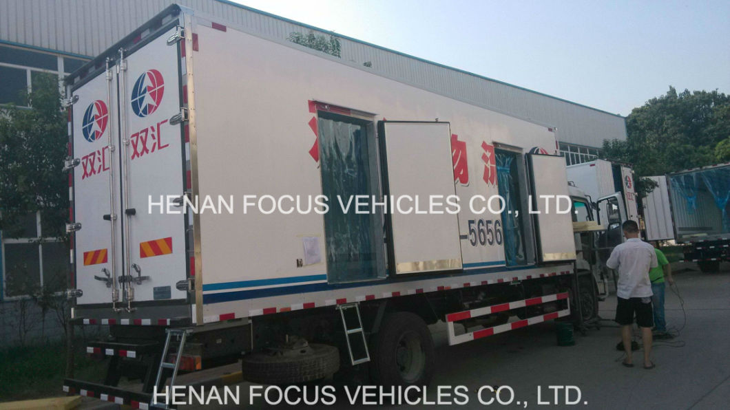 China Maker Dongfeng Cold Van Freezer Vehicle Refrigerator Truck