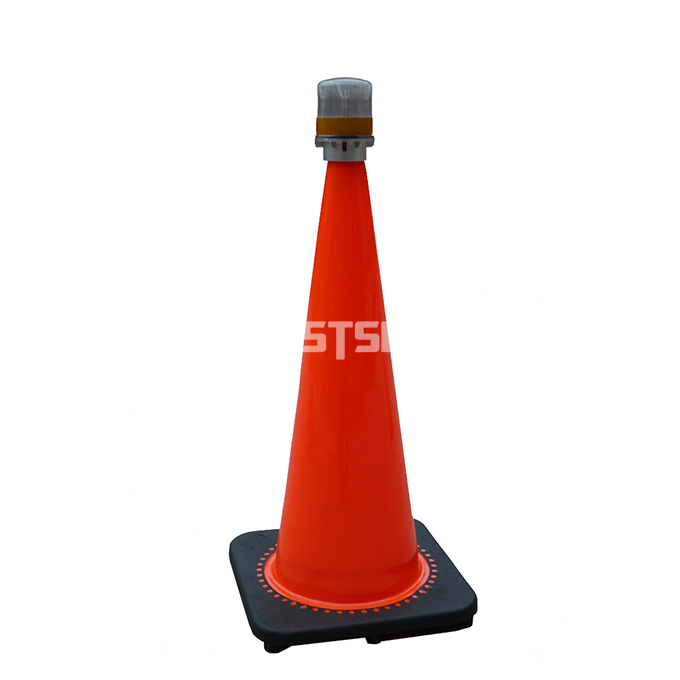 Road Safety Product Flashing LED Solar Warning Traffic Cone Light