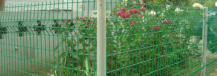 Hot Dipped Galvanized Welded Stainless Steel Mesh Fencing