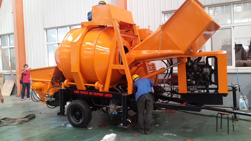 Concrete Mixer Pump Is Featured by The Combination of Mixing and Conveying of Concrete Together