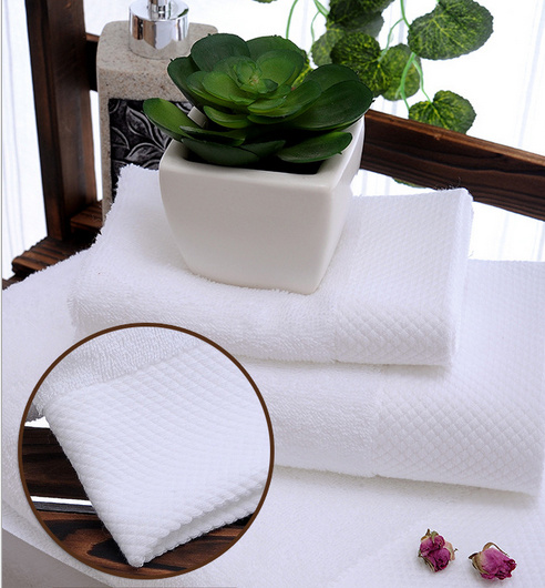 Cotton White Color Soft Hand-Feeling Hotel Bath Towels