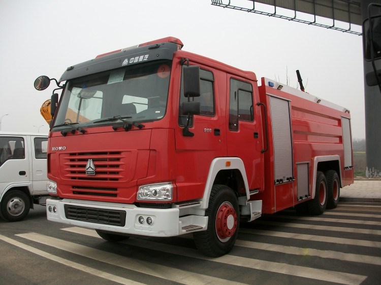 HOWO Standard China 10000L Water Tank Fire Fighting Rescue Truck