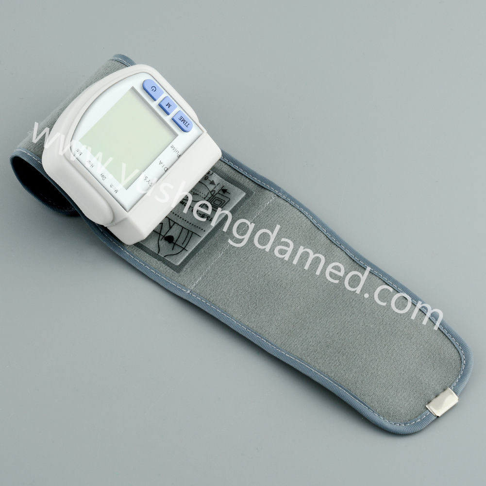 Ce Certified New Medical Device Wrist Type Blood Pressure Monitor