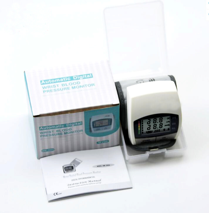 Electric Wrist Sphygmomanometer with FDA Approved