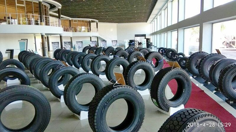 2018 High Performance Truck Tire with Good Price 315/80r22.5 385/65r22.5