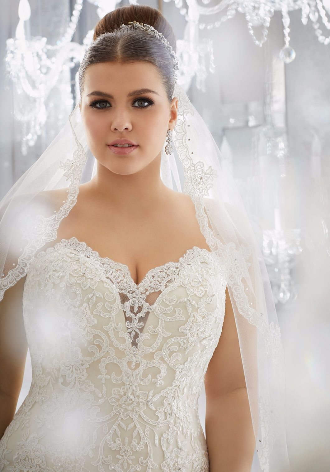 Strapless Lace Mermaid Plus Size Wedding Dress Manufacturer