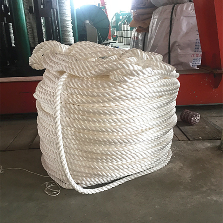 28mm 3 Strand Twisted Polyester Mooring Rope