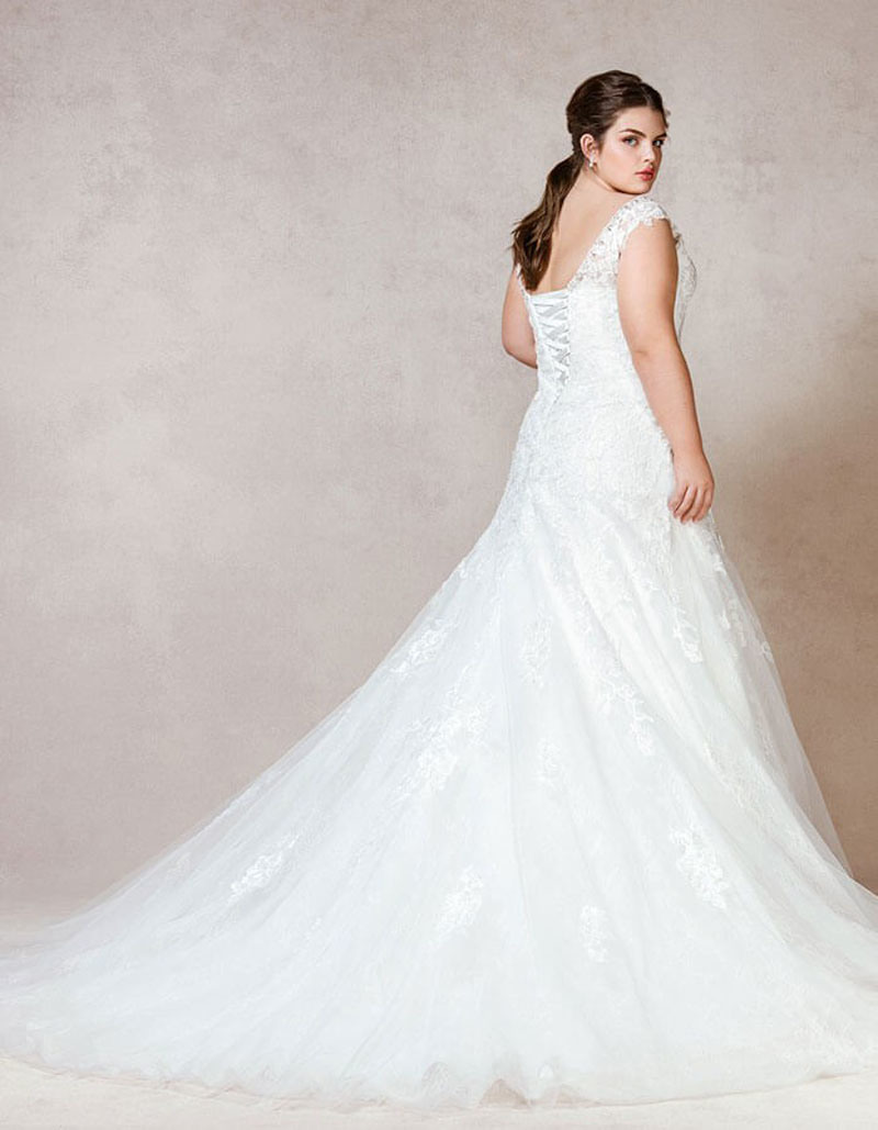 Sophisticated Tulle Flare Wedding Dress with Beaded Neckline