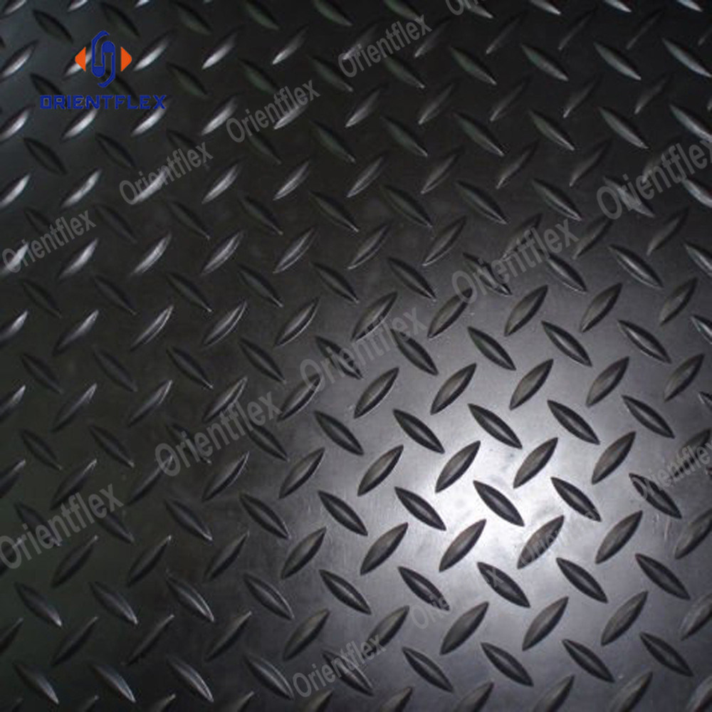 Black Non Slip Mat Rubber Flooring Sheet Roll