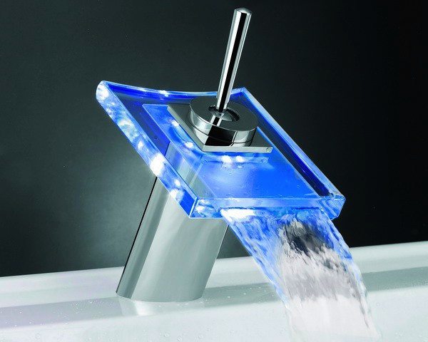 New Design Waterfall LED Bathroom Basin Mixers (WH-L-002)