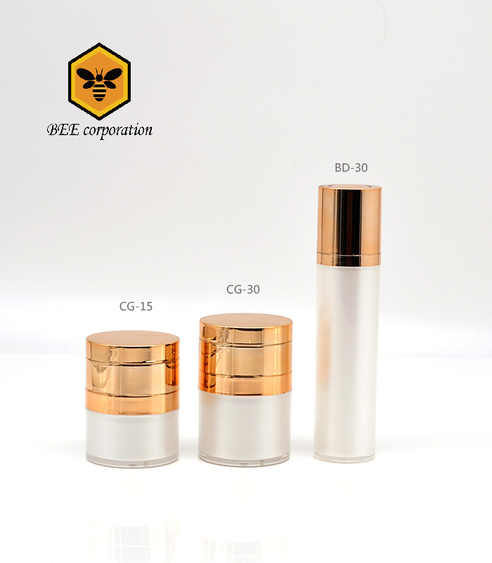 Airless Pump Bottle with Base Unique Shaped Bottles Cosmetic Cream Jar (BD-30)