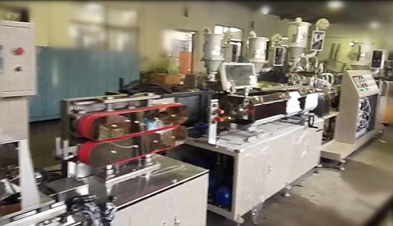 Automatic Soft PE/Cosmetic Seamless Tube Extrudering and Cutting Making Line