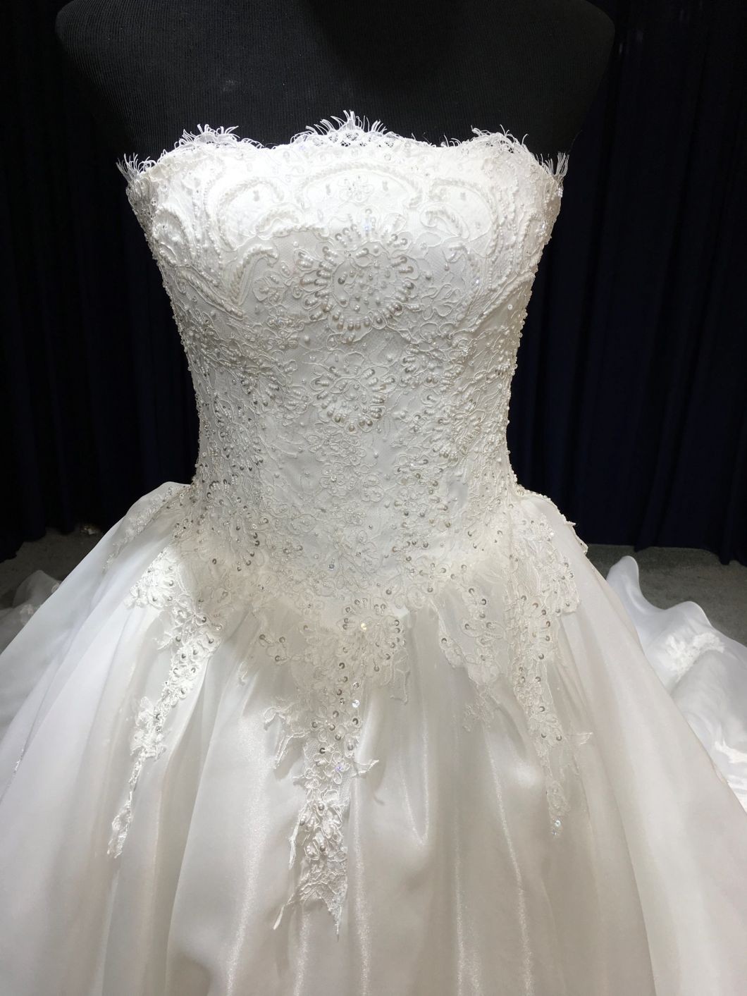 Aoliweiya Newest Designer Strapless Wedding Dress