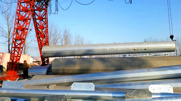 Telecom Galvanized Steel Monopole Tower