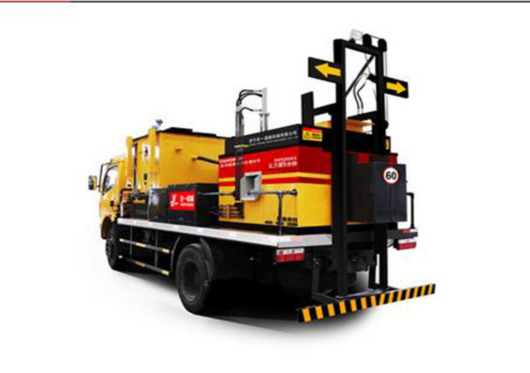 China High Quality Asphalt Pavement Repairing Vehicle